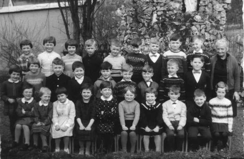 Jahrgang 1956/57 - Entlassung Kindergarten 1963