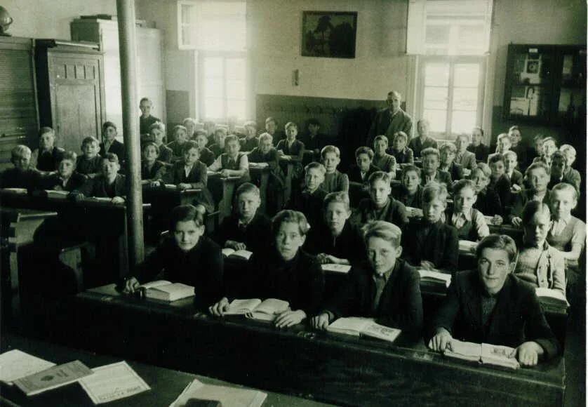 Klassenraum in der Alten Schule (ca. 1948)