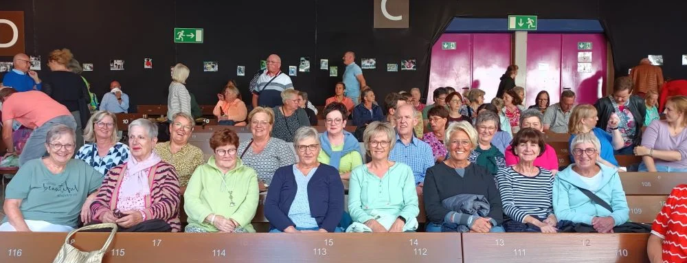 KFD-Freienohl/Olpe besuchte die Freilichtbühne in Herdringen